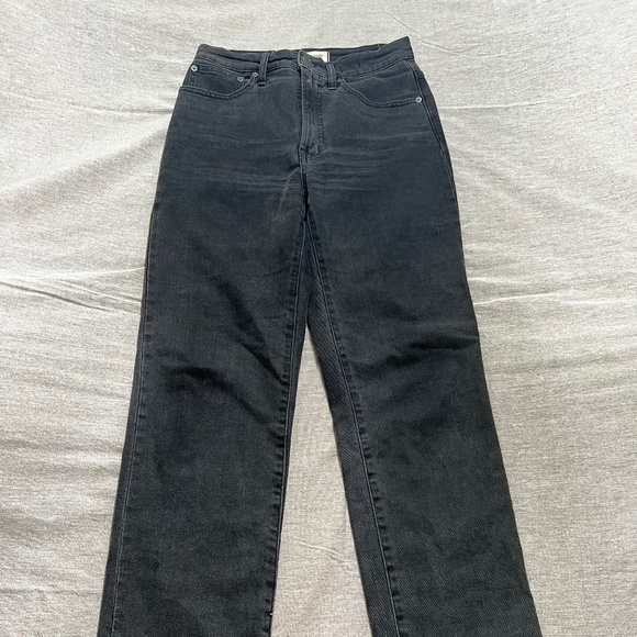 Madewell The Perfect Vintage Straight Jean in Nela Wash: Slit-Hem Edition - Picture 2 of 10